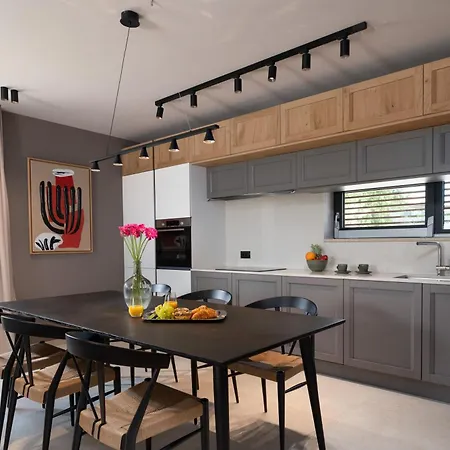 וילה San Vincenti